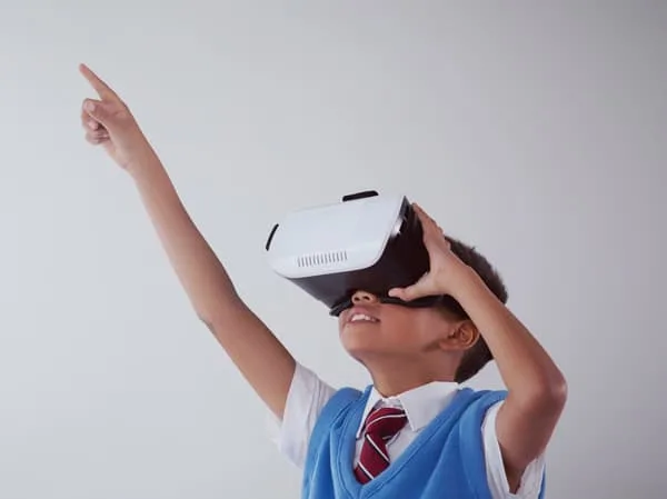 3 amazing tech ideas around the world 7 schoolboy vr headset jpg