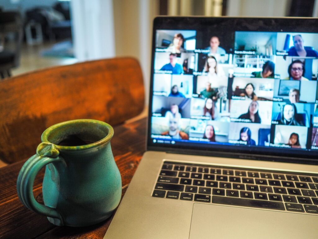10 ways to access metaverse on pc 3 chris montgomery smgTvepind4 unsplash